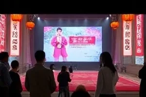 《暮色取景框》取景器里的黄昏构图与实拍画面对照