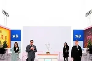 《凌晨四点的花》深夜时段阅读占比的柱状统计图