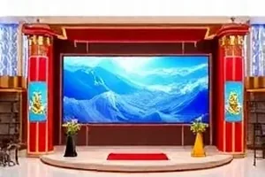 《第七次开机》围读会现场的长桌与摊开的剧本页